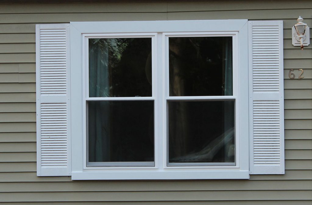 Replacement Double Hung Window In Canterbury Connecticut